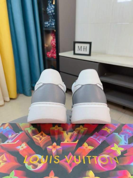 Picture of Louis Vuitton Shoes _SKULVsz38-44mnf100517269